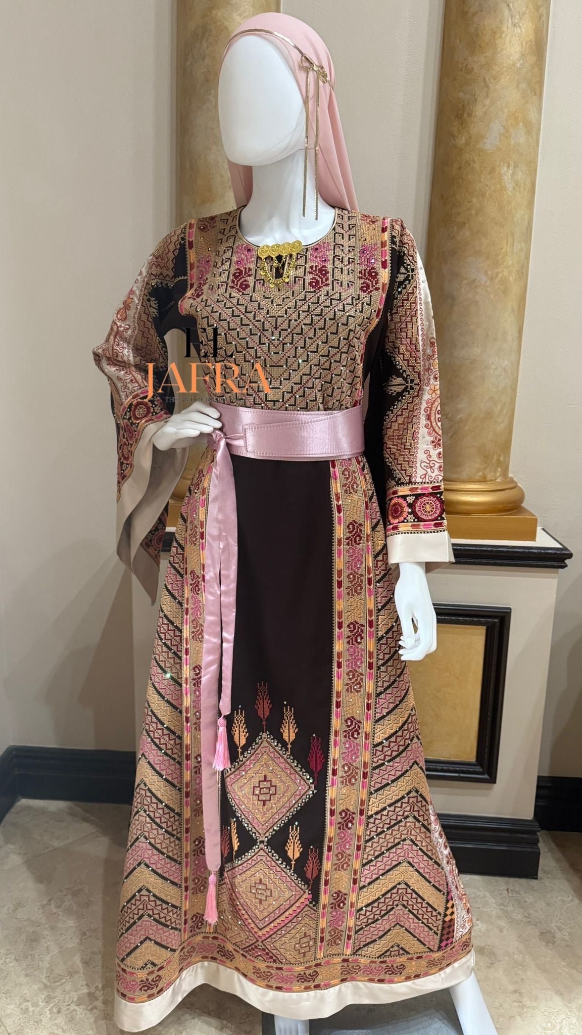 Arches thobe (8123677474998)